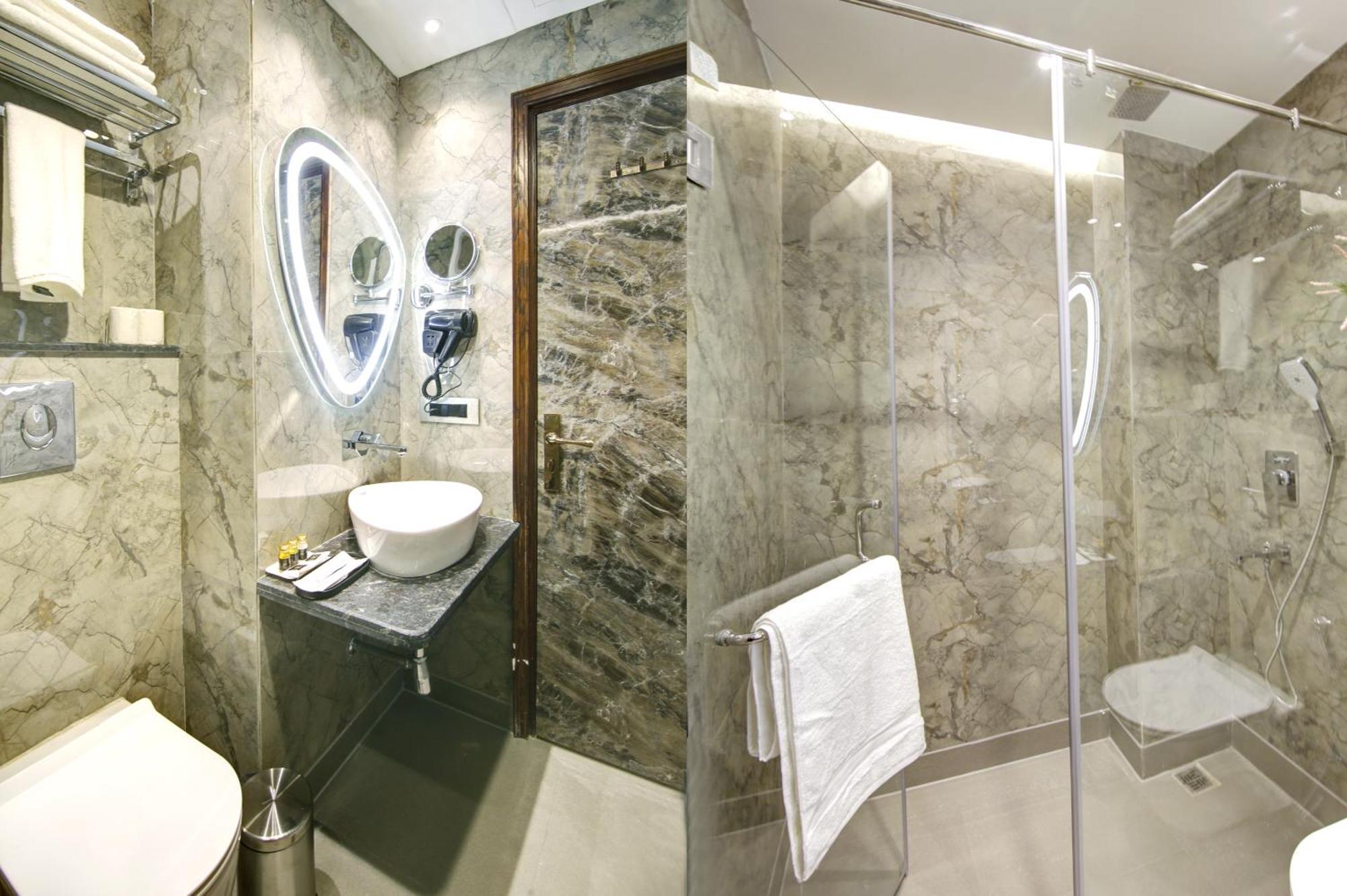 Hotel The Vanson Pride Delhi New Delhi