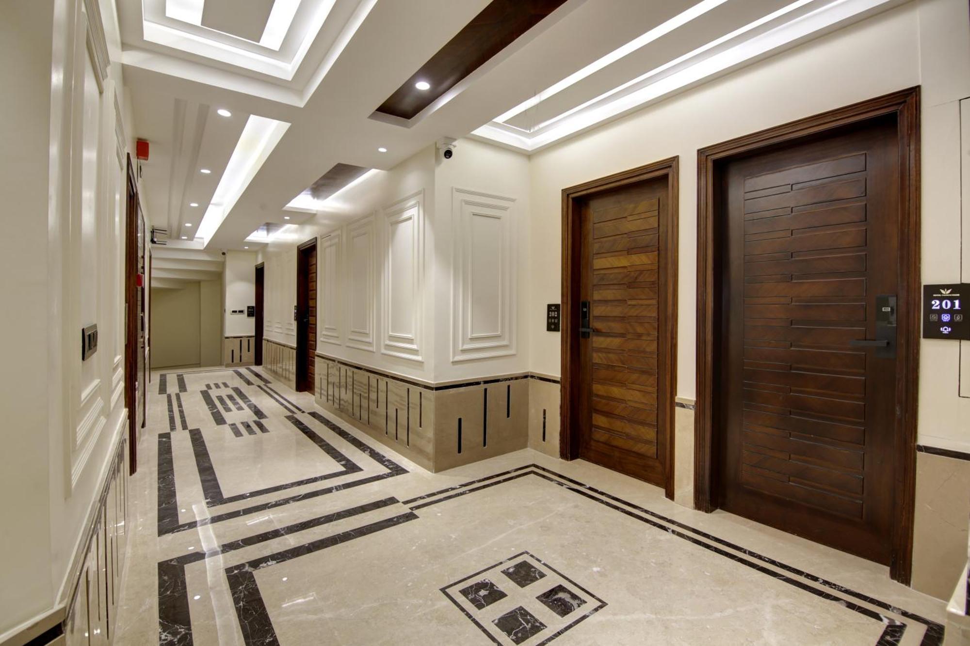 The Vanson Pride Delhi Hotel 4*