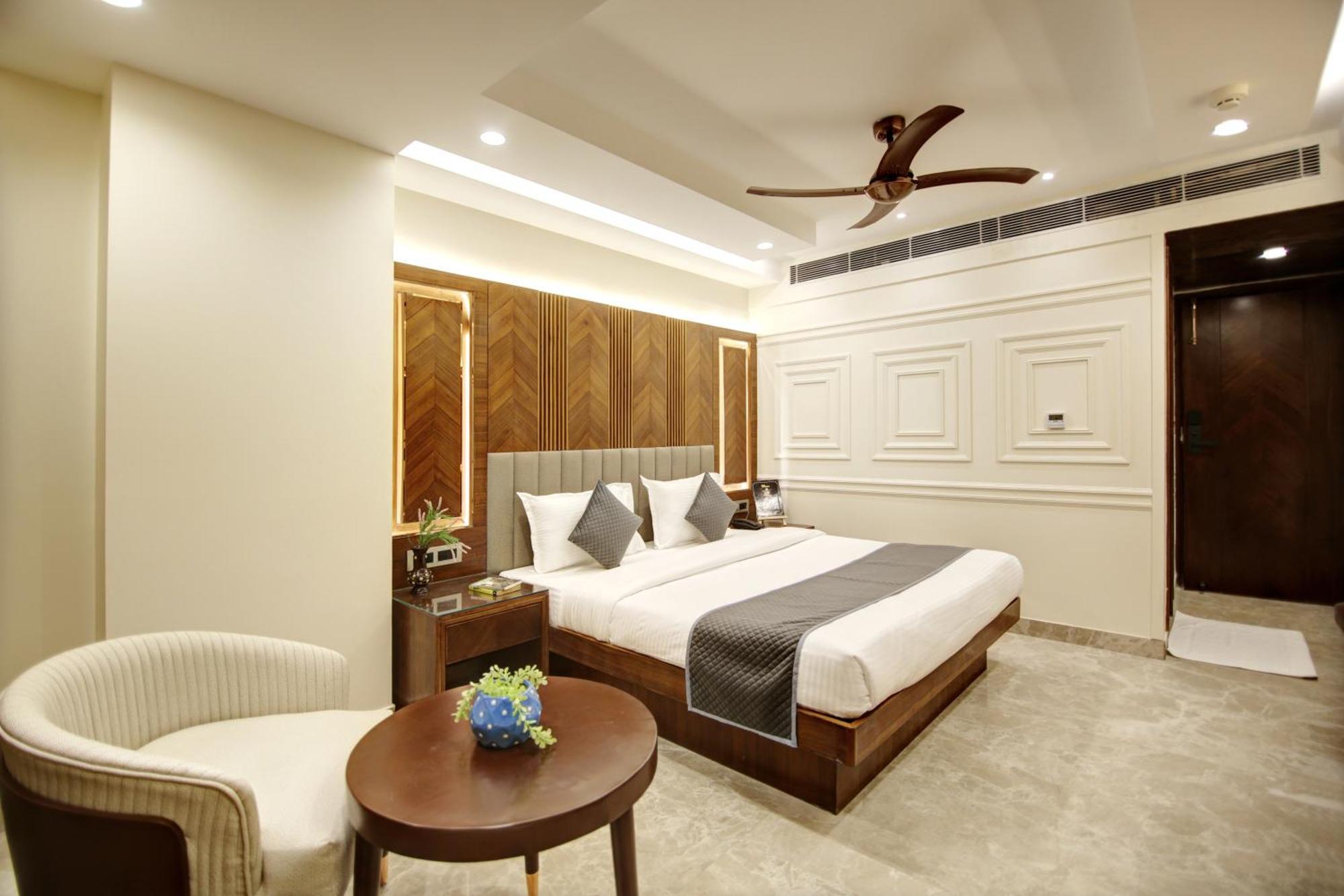 The Vanson Pride Delhi Hotel