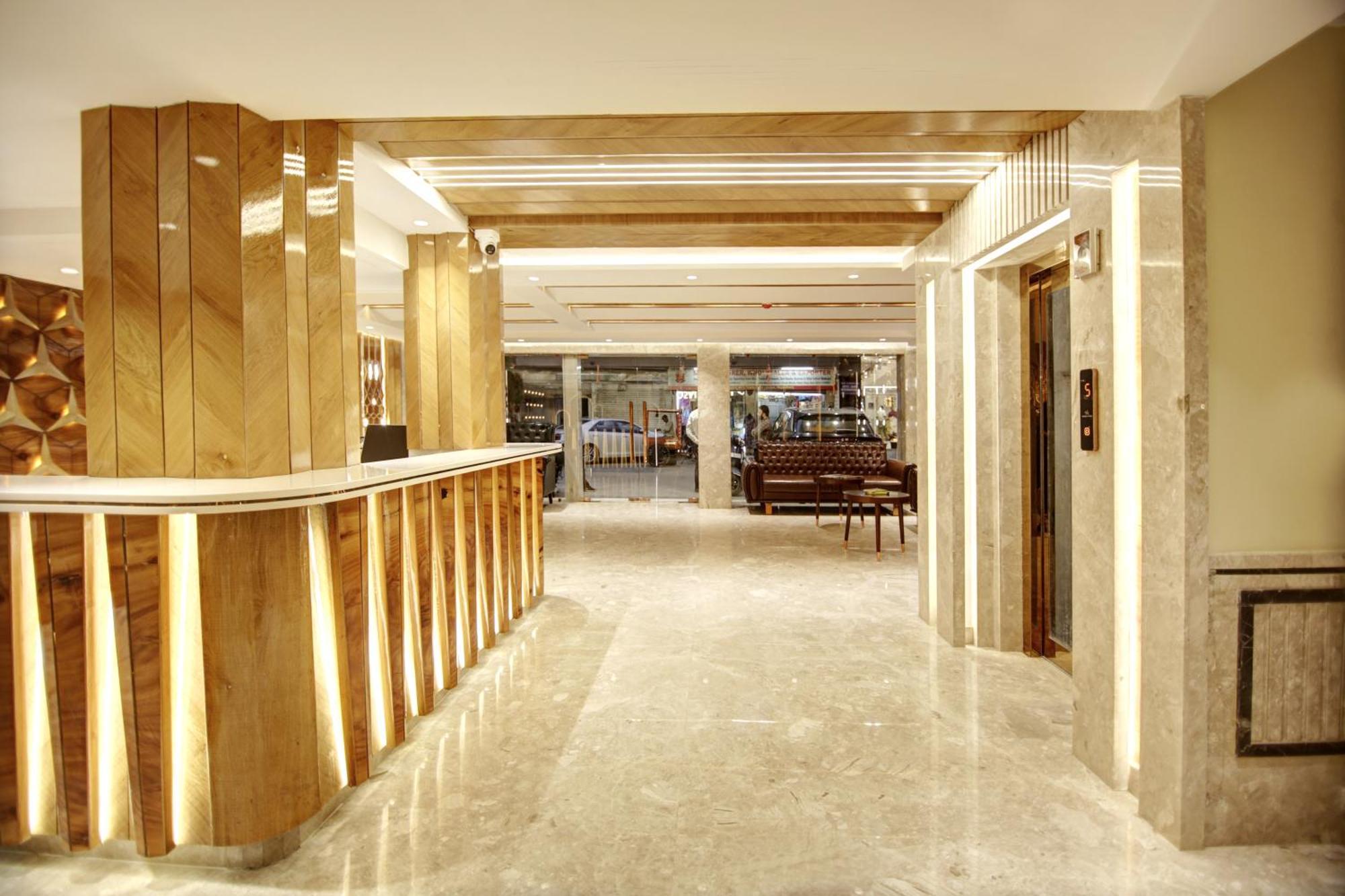 The Vanson Pride Delhi Hotel