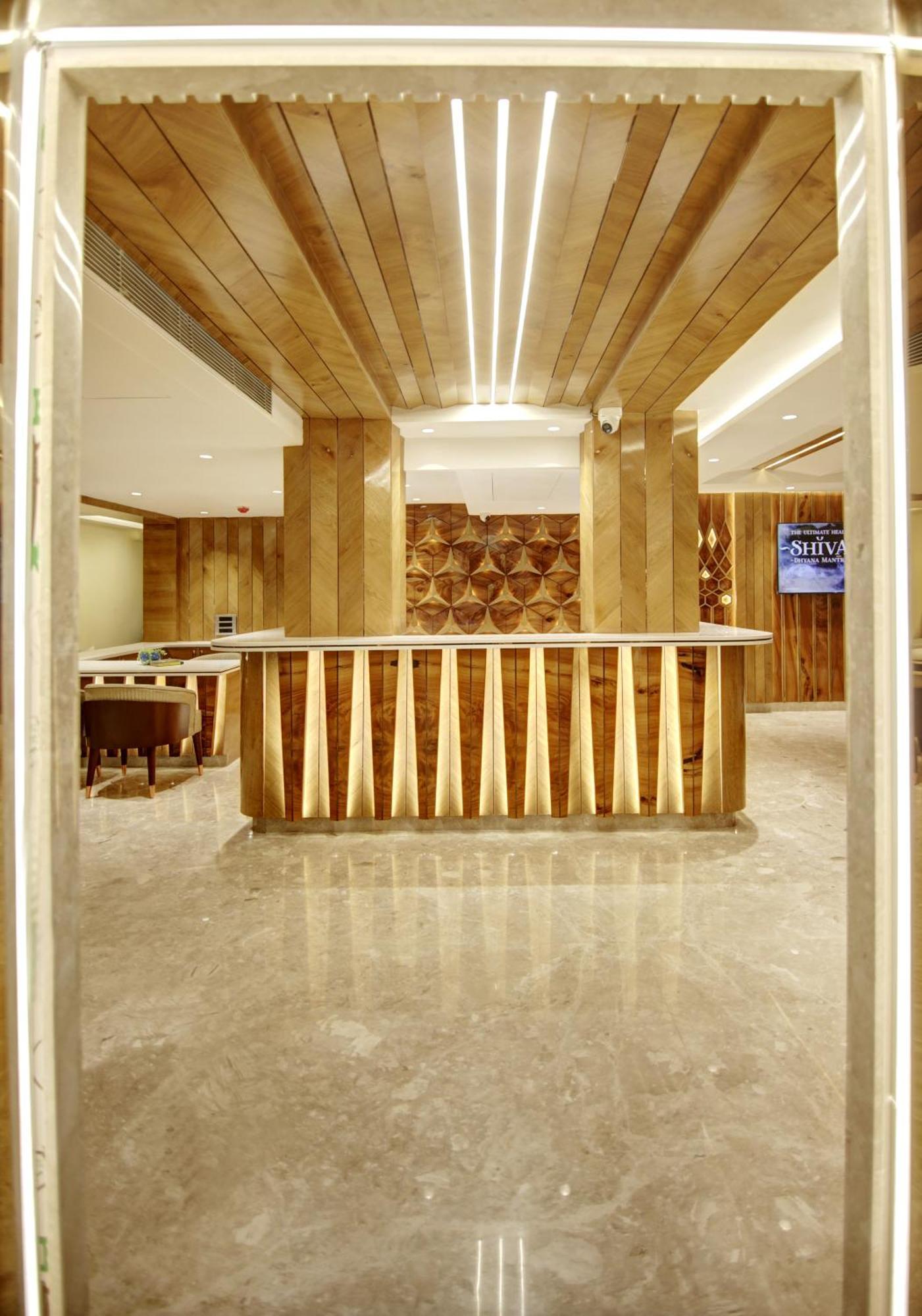 The Vanson Pride Delhi Hotel 4*