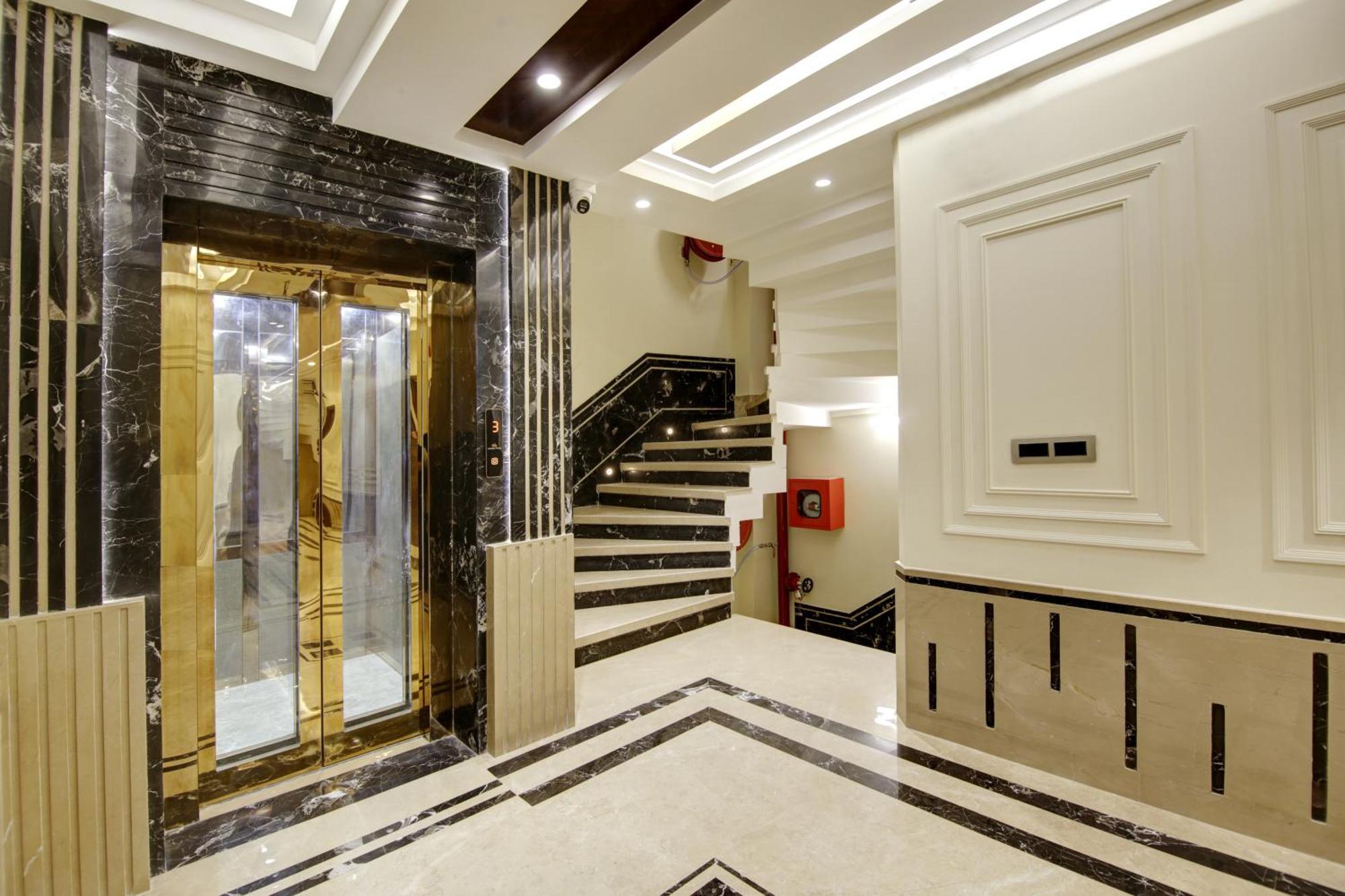 Hotel The Vanson Pride Delhi 4*