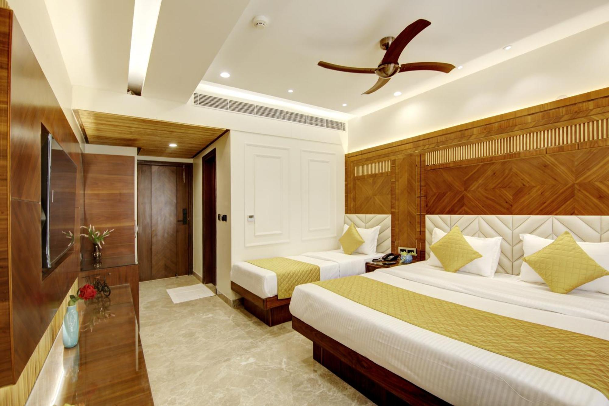 The Vanson Pride Delhi Hotel 4*