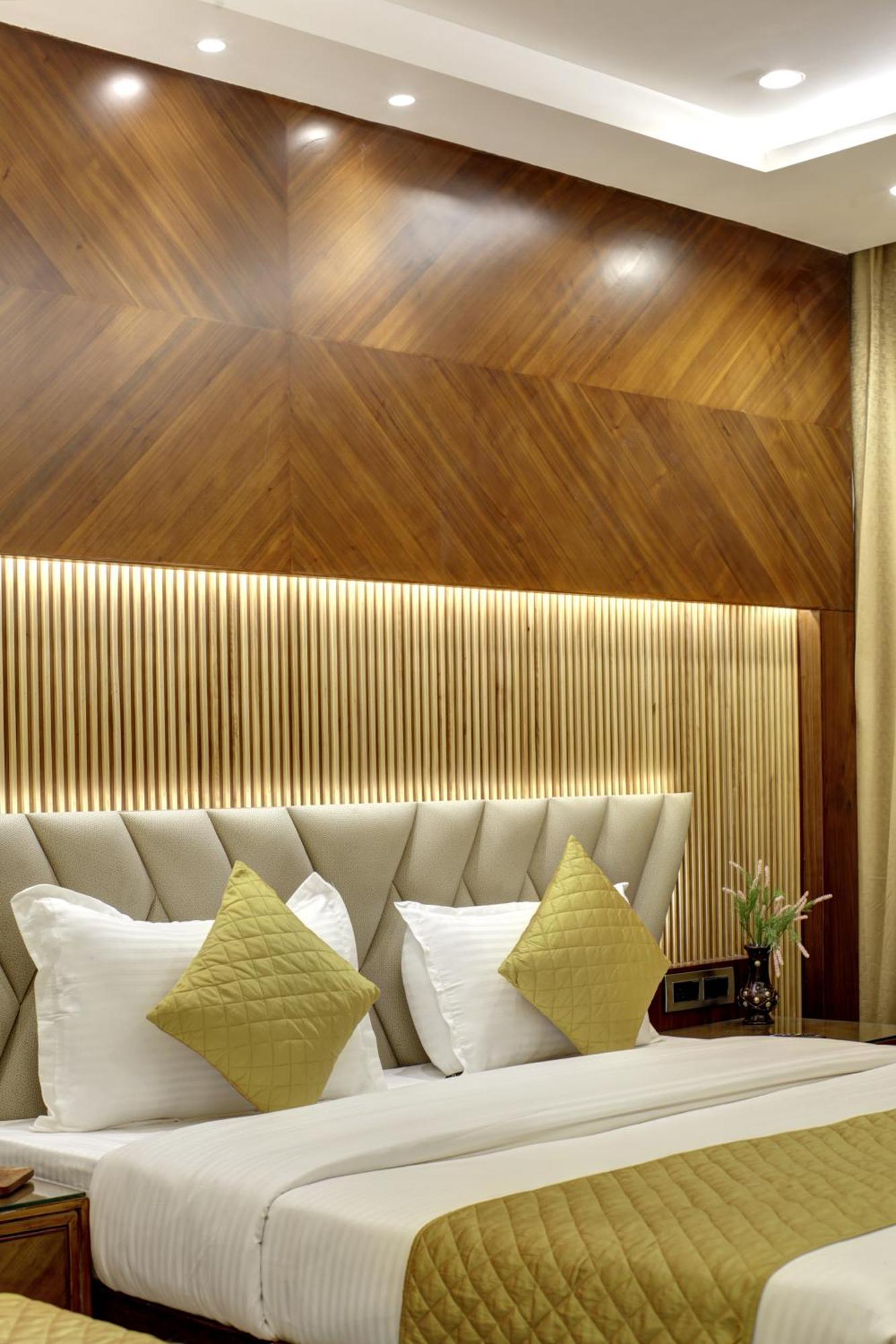 The Vanson Pride Delhi Hotel New Delhi